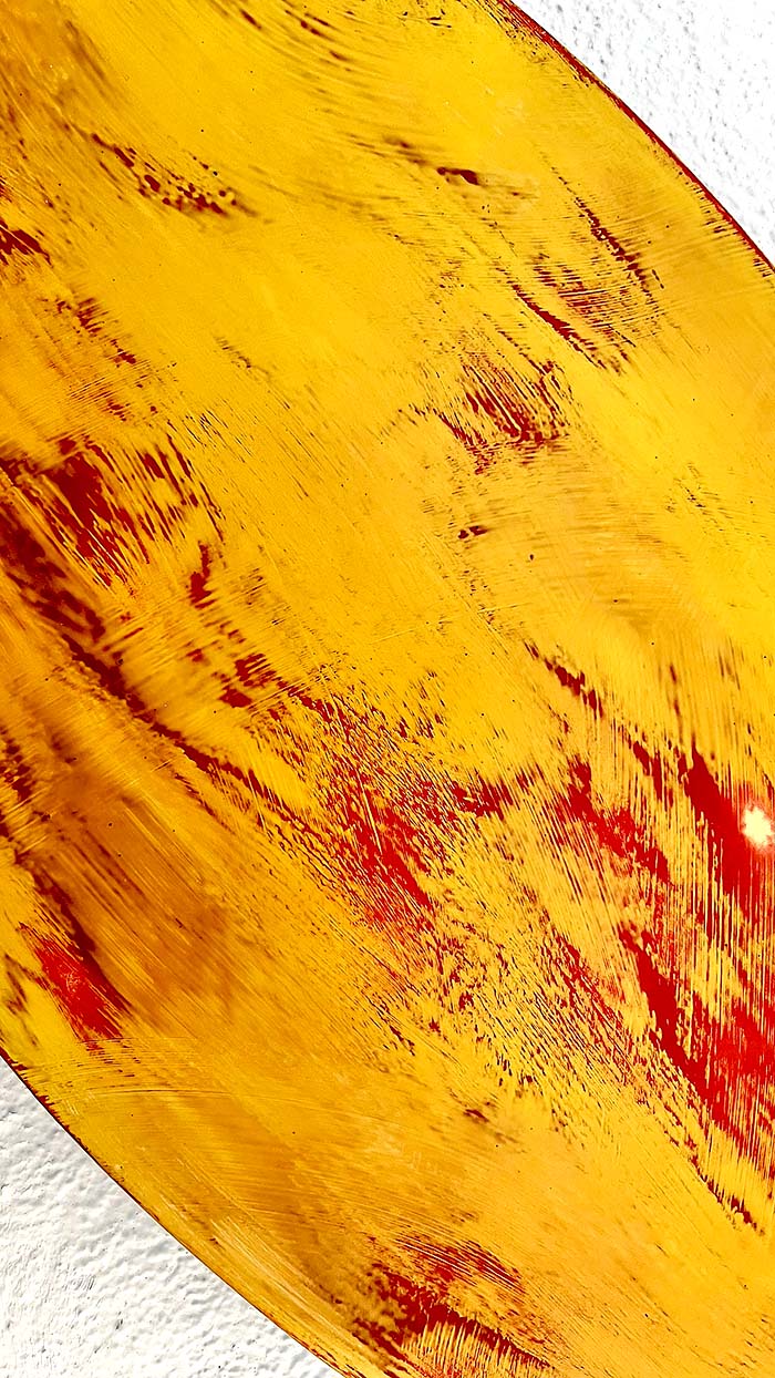 unendlich werden (Detail) - Drehpendel, Stahl, lackiert, patiniert, Durchmesser 90 cm, Schwingungsbreite 130cm, 2025